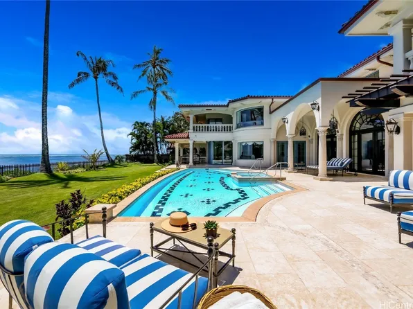 1103 Kaimoku Pl, Honolulu, HI 96821