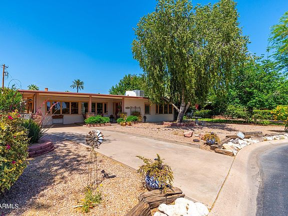 2nd image of 1402 W CACTUS WREN Drive