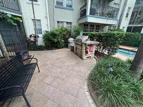 3rd image of 533 NE 3rd Ave APT 123