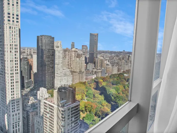 157 West 57th Street 47B image 2 of 16
