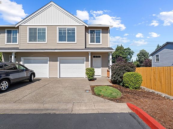 2nd image of 1149 N Spruce Ct