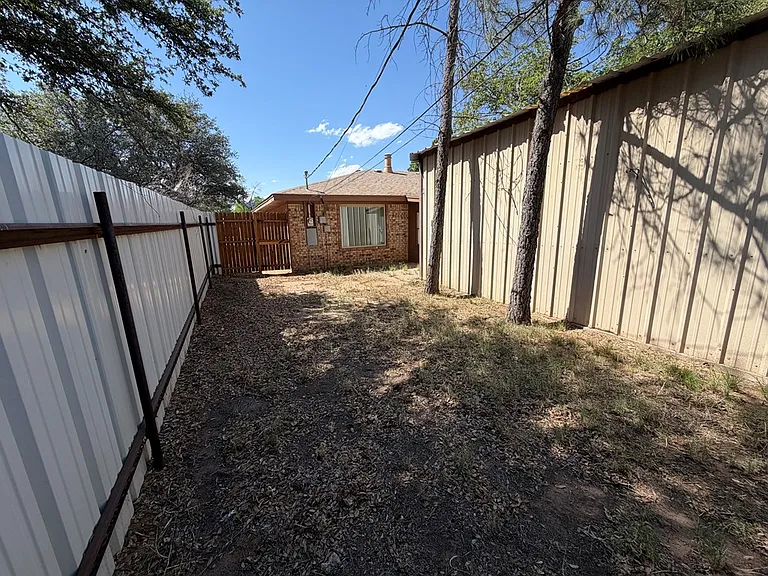 5103 San Antonio Ave — Photo 43