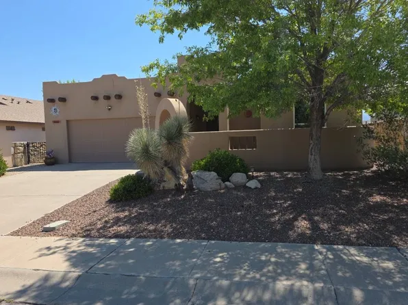 5468 Sombra Azul St, Las Cruces, NM 88012