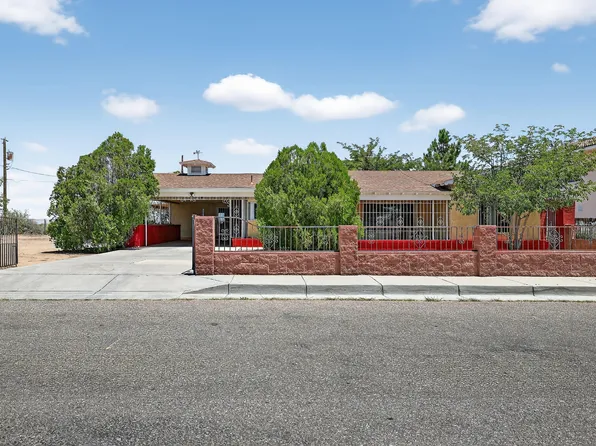 302 Crestview Dr SW, Albuquerque, NM 87105