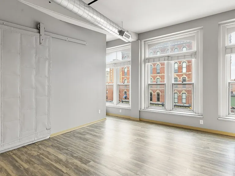 Court Ave Lofts — Photo 6