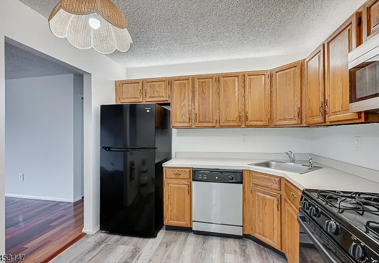 57 Lindsey Ct — Photo 11