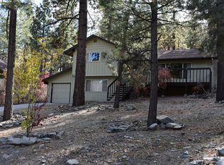 671 Lark Dr, Wrightwood, CA 92397