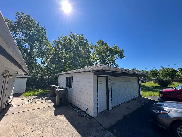 18801 Loretto Ln — Photo 28