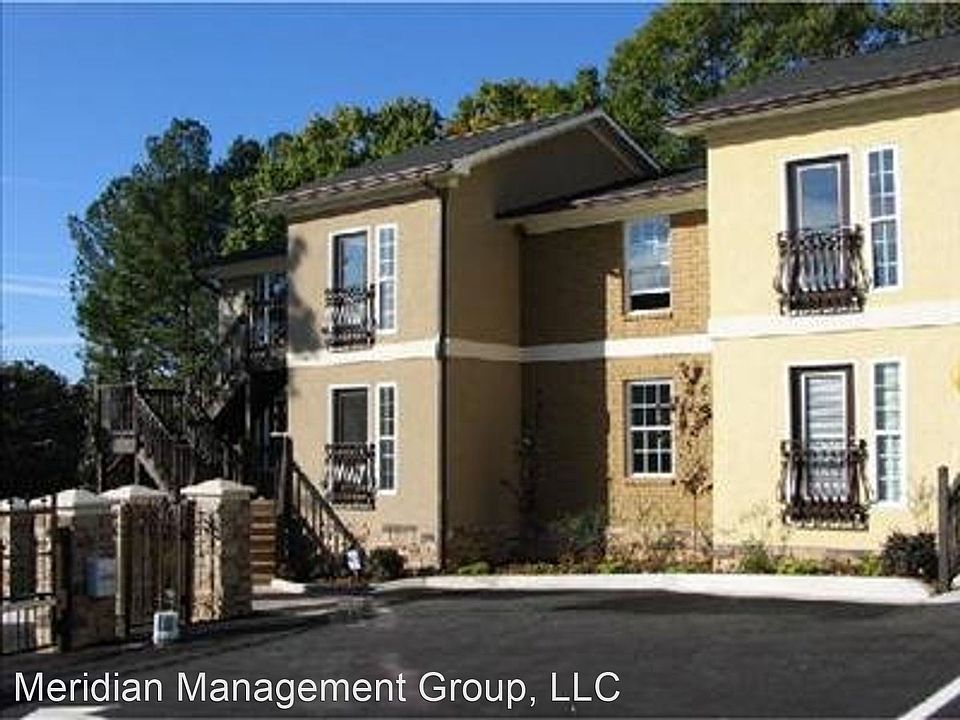 2nd image of 1378 Custer Ave