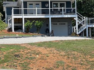 103 Smithview Dr, Moneta, VA 24121
