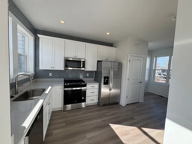 909 Baltic Ave #1 — Photo 6