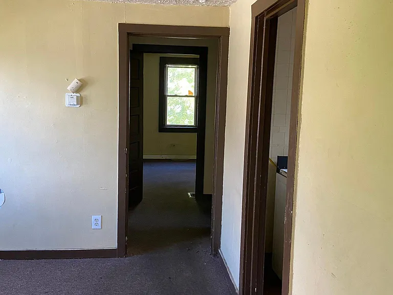 172 Davidson Ave #1 — Photo 7