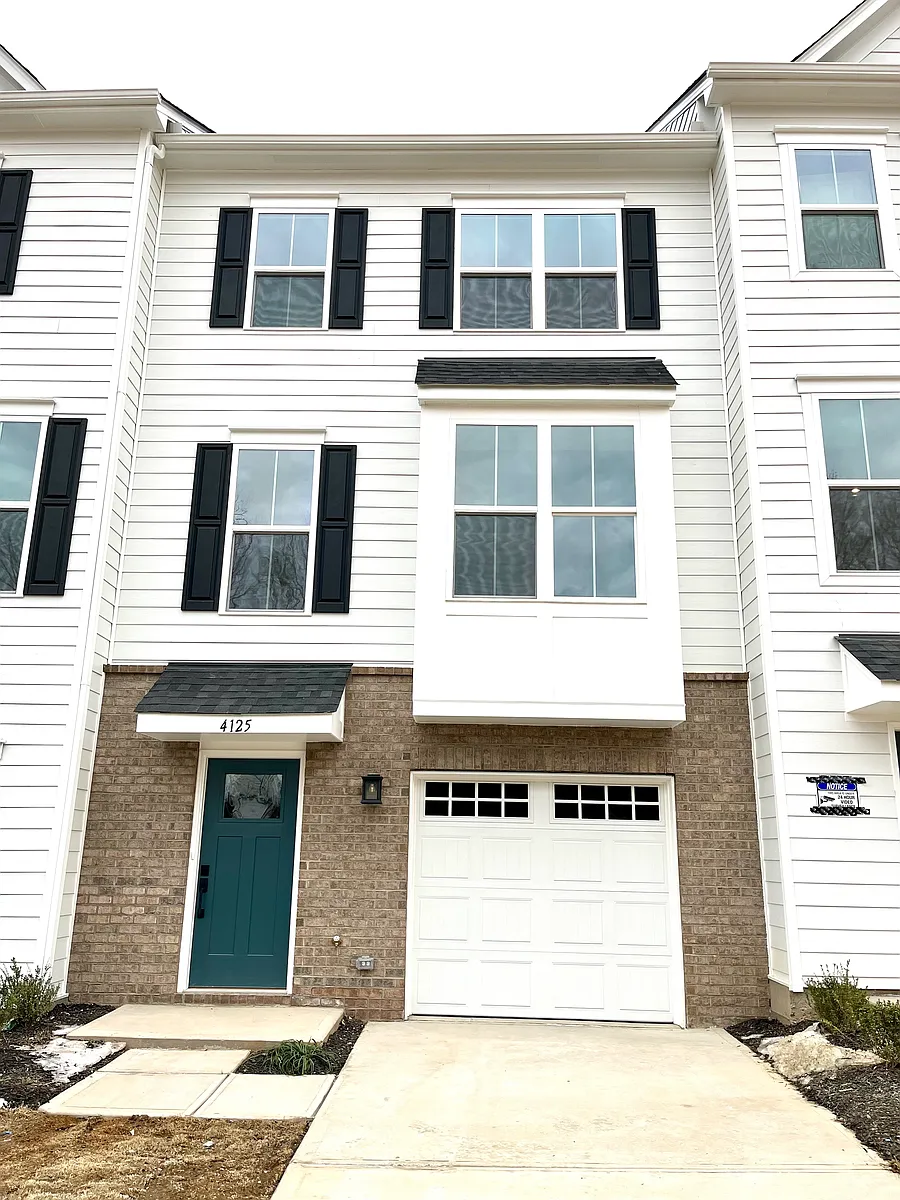 Building Photo - 4125 Auburn Oak Ln