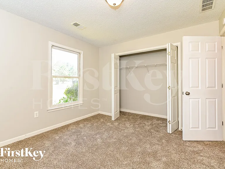 35 Park Place Dr — Photo 12