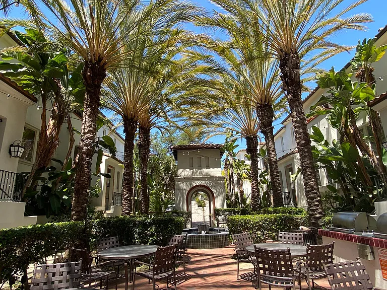 California living. Enjoy outdoor!