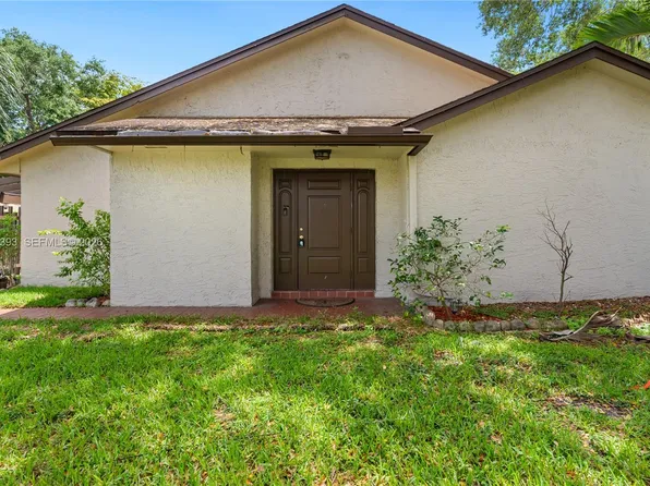 9850 NW 15th Ct #9850, Hollywood, FL 33024