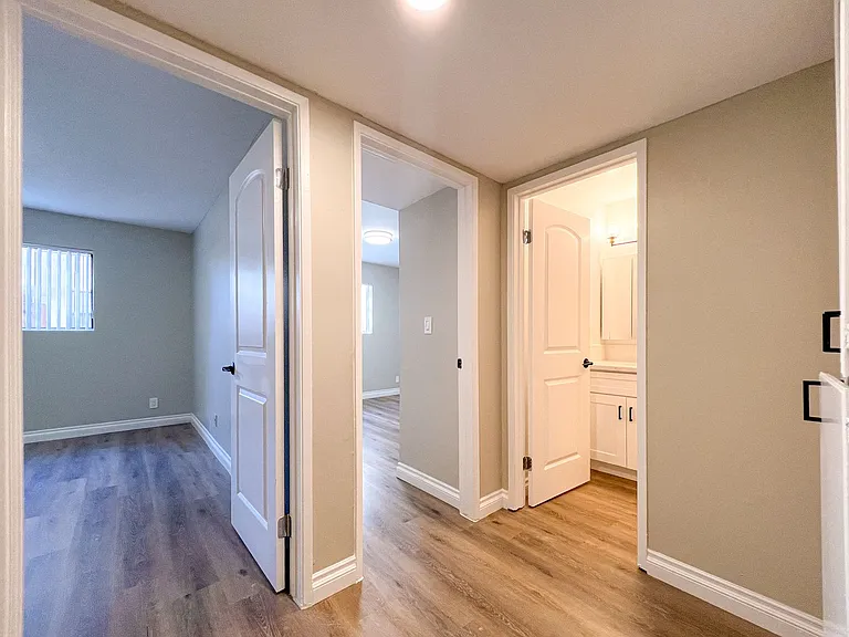 320 W Lomita Ave #11 — Photo 8