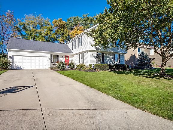 5th image of 8165 Markhaven Dr
