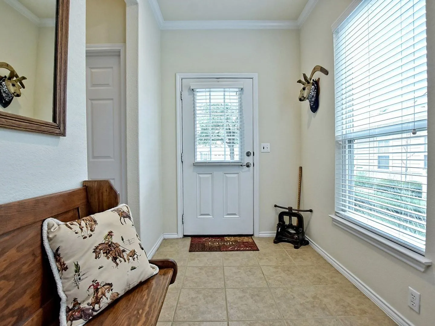 Welcome Home to 304 Essex Lane! Unfurnished Sun City Rental Available October 1st! — Photo 4