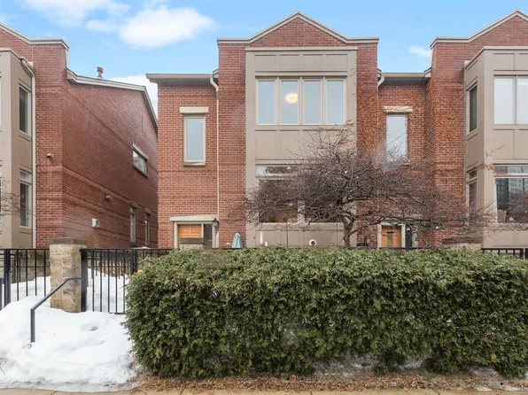 132 Bank St SE, Minneapolis, MN 55414