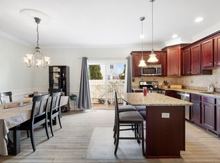 20 Pond St UNIT 4, Weymouth, MA 02190