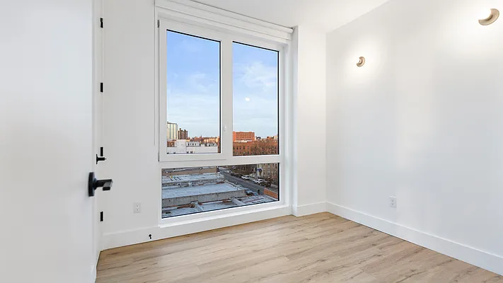 Rented by Nooklyn NYC LLC | media 21