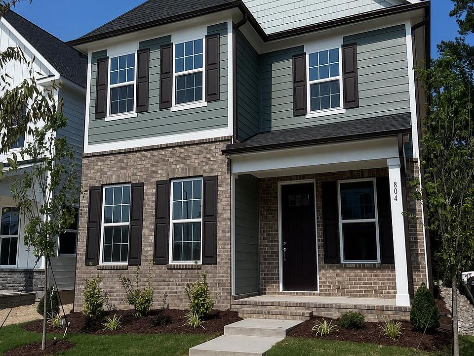1st image of 804 Carpet Grass Ave