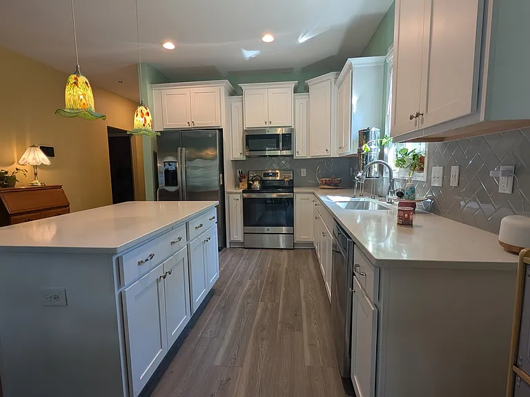 170 Lakeview Dr — Photo 12