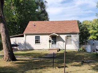 411 NE 9th St, Abilene, KS 67410