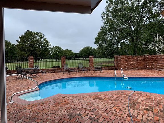 2nd image of 1433 Eagle Dr