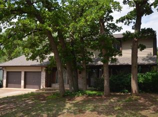 1313 Shalamar Rd, Edmond, OK 73013