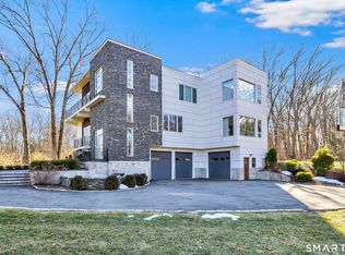 1030 Beechlawn Terrace, Orange, CT 06477