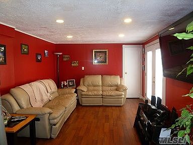 4th image of 59 Lakeside Dr