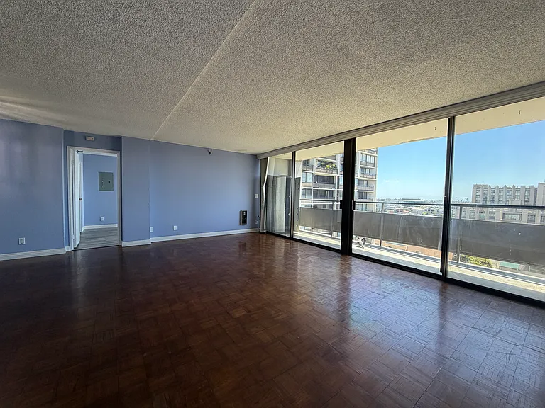 801 Franklin St #104 — Photo 12