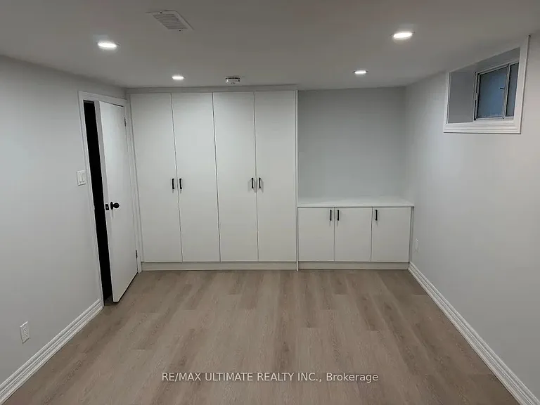 71 Claybrooke St #BASEMENT — Photo 8