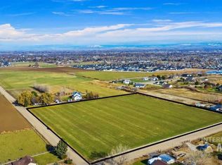 E Pat Ln, Caldwell, ID 83607