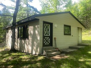 W8046 Bell Crossing Rd, Amberg, WI 54102