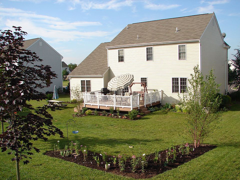 2nd image of 180 Bayberry Dr