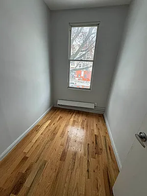 Rented by Delmark Realty LLC | media 11
