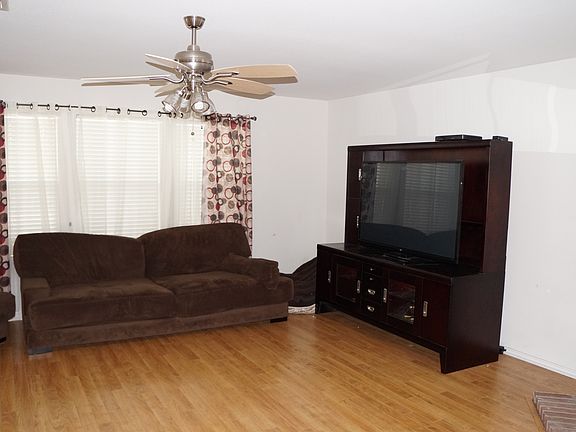 3rd image of 3531 Ironwood Fls