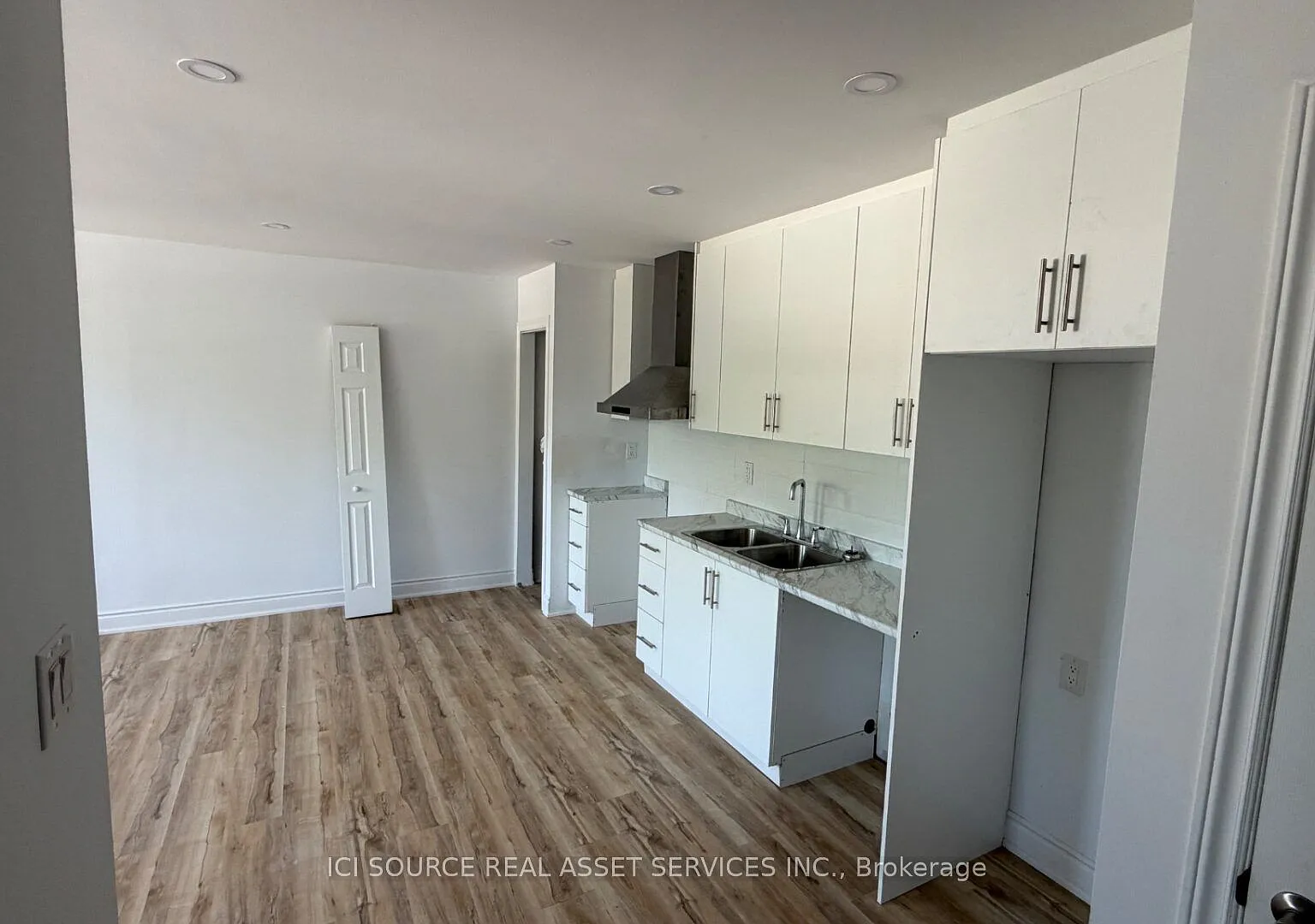 2 bed, $2,000 — Photo 1