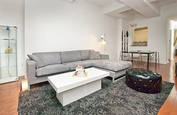 Rented by Azulay Group | media 27