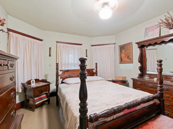 17 East 39th Street image 13 of 33