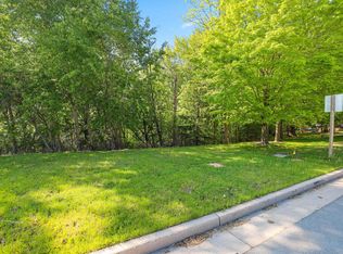 525 Buchanan Rd, Combined Locks, WI 54113