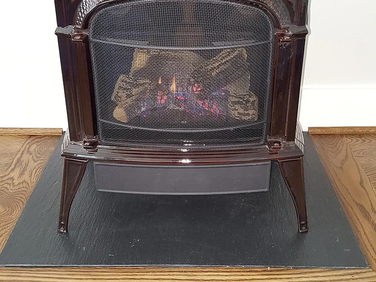 Direct vent fireplace