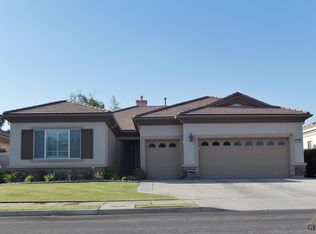 13720 Blossom Ridge Dr, Bakersfield, CA 93306