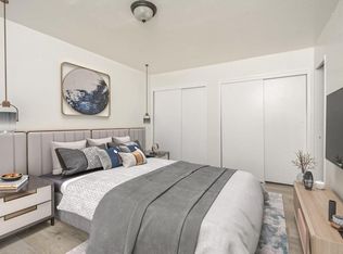 5001 Appleblossom Dr #4, Bakersfield, CA 93309