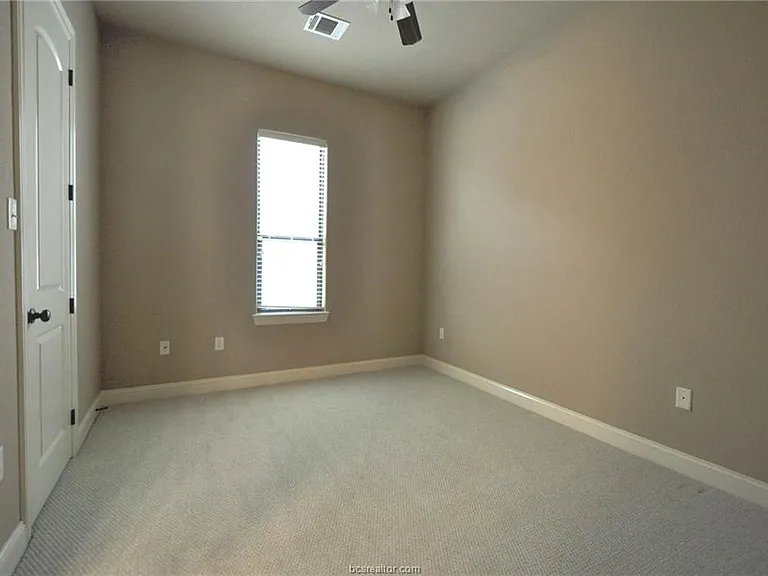 15615 Wood Brook Ln — Photo 22