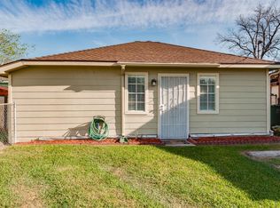 3902 1/2 Chapman St, Houston, TX 77009
