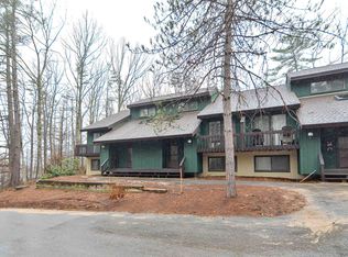 37 Stonehurst Manor Rd #4A, Conway, NH 03818